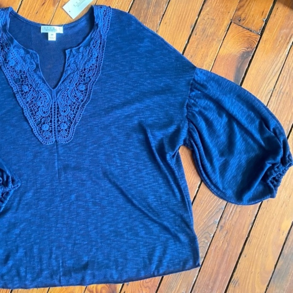 V-Neck Embroidered Navy Sweater Bell Long Sleeve Top Size 2X NWT Studio Woman JP